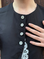 HAUT NOIR À DENTELLE
