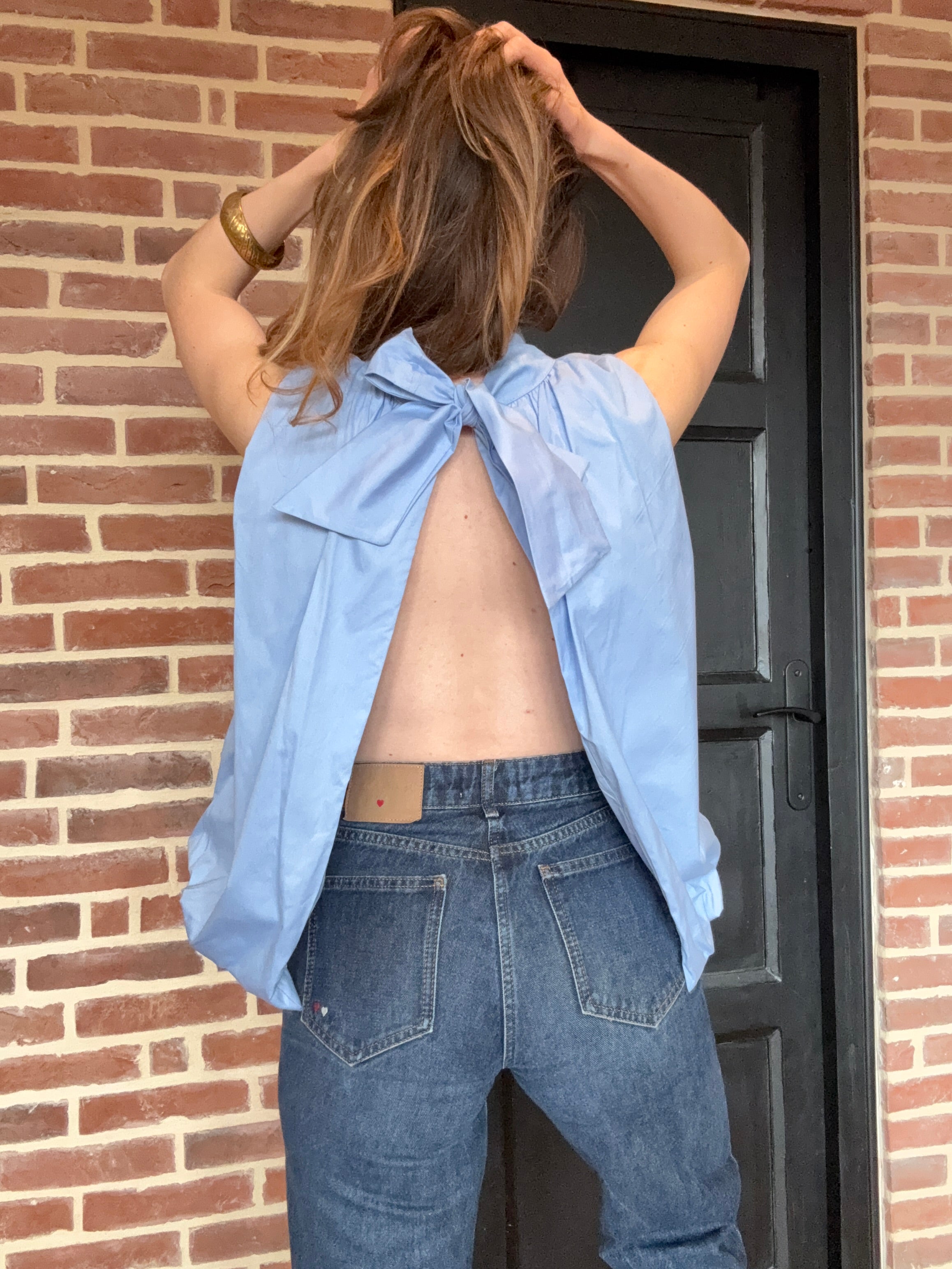 BLOUSE DOS NU BLEUE SANS MANCHE